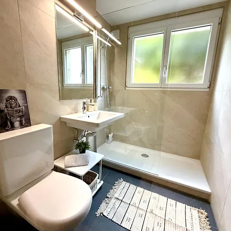 3 Minuten Vom Bahnhof-apartment * インターラーケン